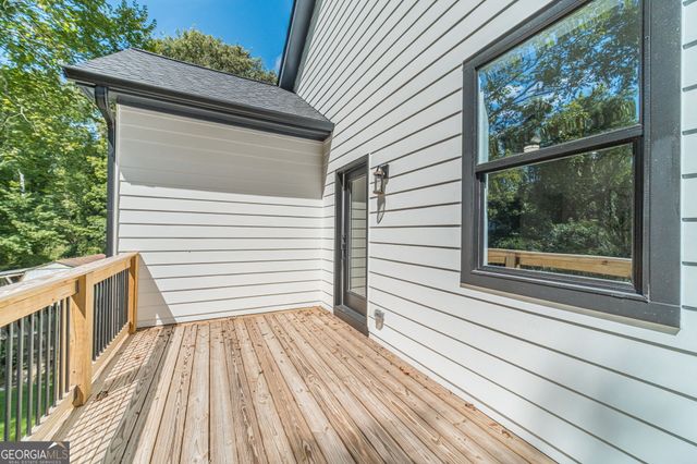 274 White Street, Hoschton, GA 30548