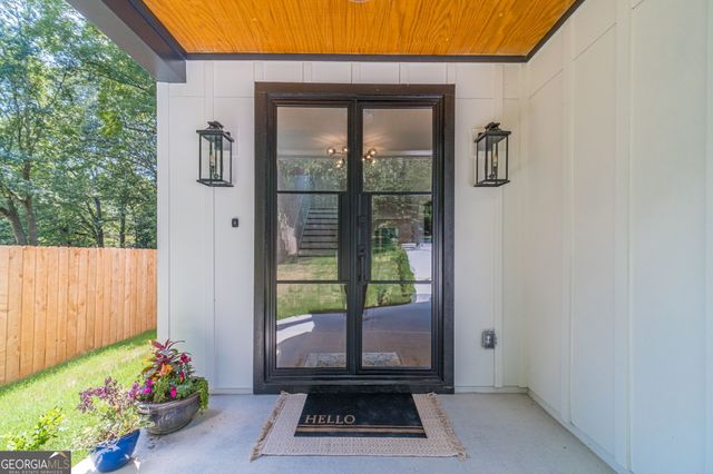 274 White Street, Hoschton, GA 30548