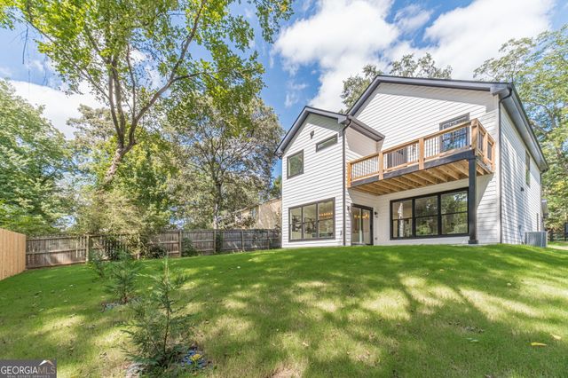 274 White Street, Hoschton, GA 30548