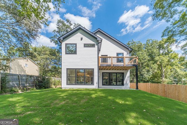 274 White Street, Hoschton, GA 30548