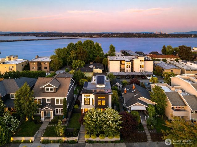 2042 42nd Avenue E, Seattle, WA 98112