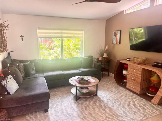 4392 11th AVE SW, Naples, FL 34116