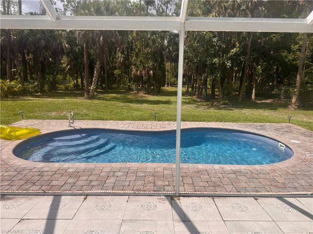 4392 11th AVE SW, Naples, FL 34116