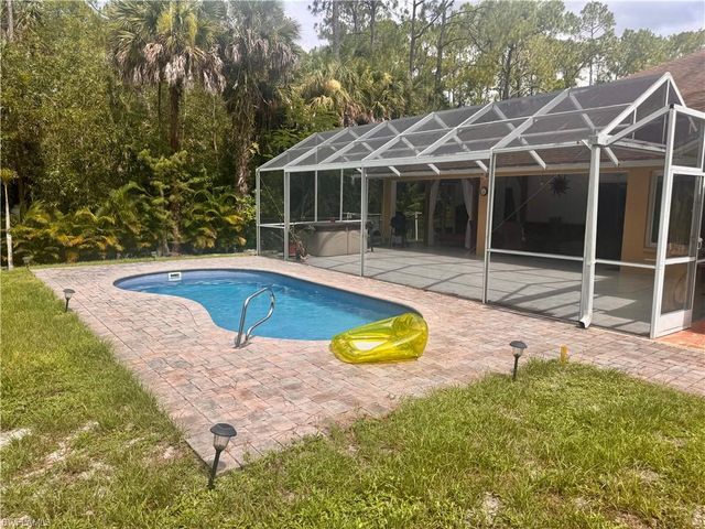 4392 11th AVE SW, Naples, FL 34116