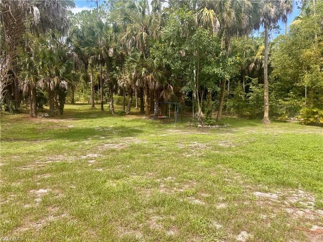 4392 11th AVE SW, Naples, FL 34116