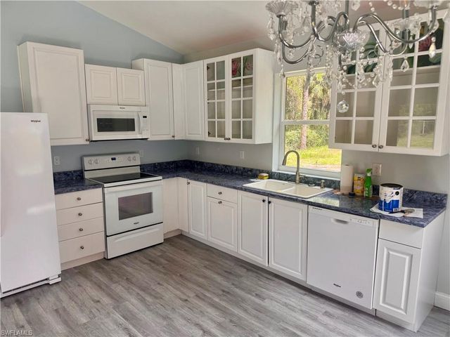 4392 11th AVE SW, Naples, FL 34116