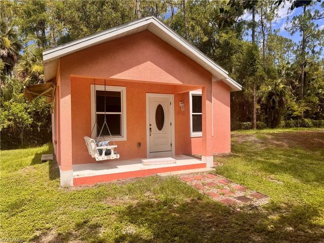 4392 11th AVE SW, Naples, FL 34116