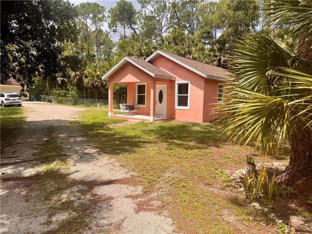 4392 11th AVE SW, Naples, FL 34116