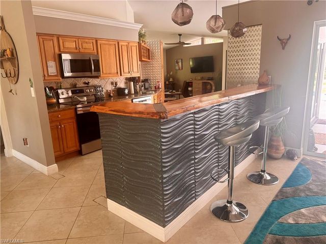 4392 11th AVE SW, Naples, FL 34116