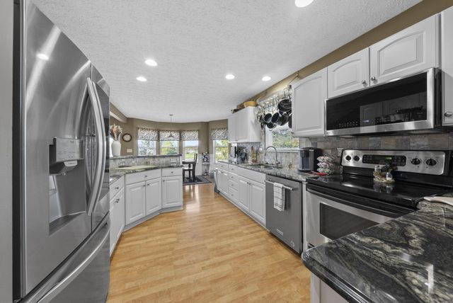 8210 Glenmore Drive, Powell, OH 43065