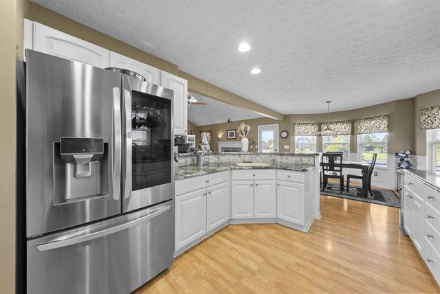 8210 Glenmore Drive, Powell, OH 43065