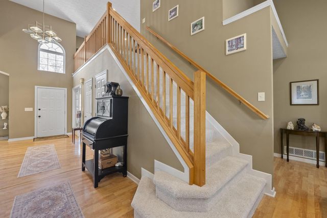 8210 Glenmore Drive, Powell, OH 43065