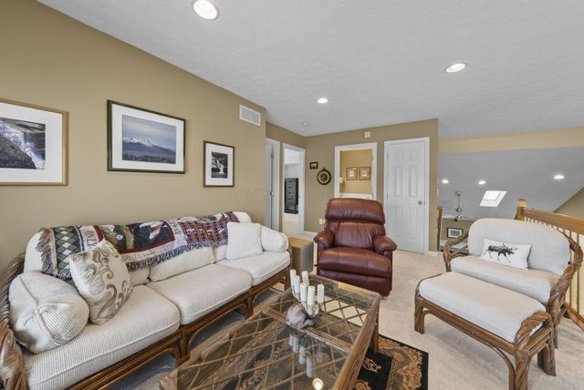 8210 Glenmore Drive, Powell, OH 43065