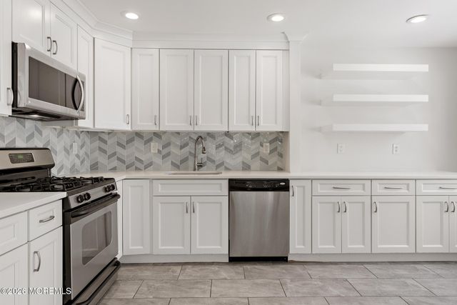 1 Canidae Court, Tinton Falls, NJ 07753