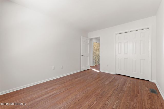 1 Canidae Court, Tinton Falls, NJ 07753