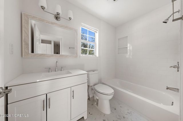 1 Canidae Court, Tinton Falls, NJ 07753