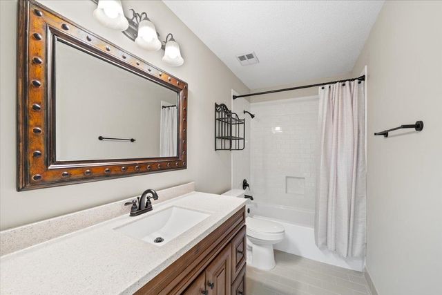 6706 CEDARSHADE CV, Bartlett, TN 38135