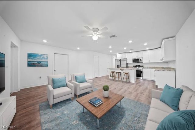 4414 28th ST SW, Lehigh Acres, FL 33973