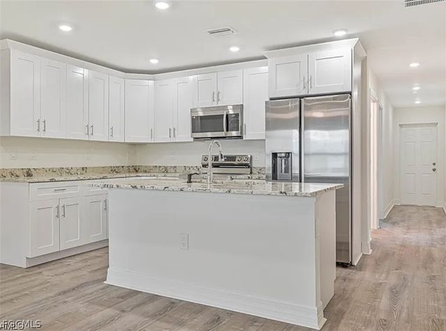 4414 28th ST SW, Lehigh Acres, FL 33973