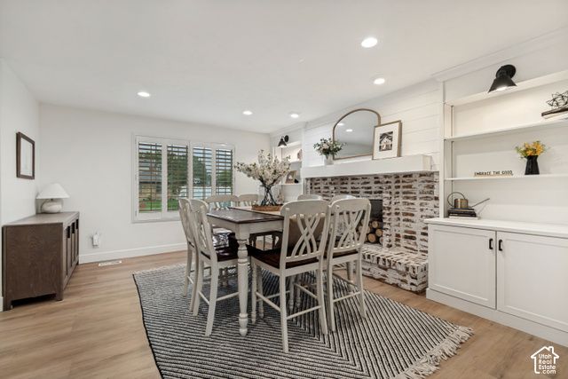 8498 S TERRACE DR, Sandy, UT 84093
