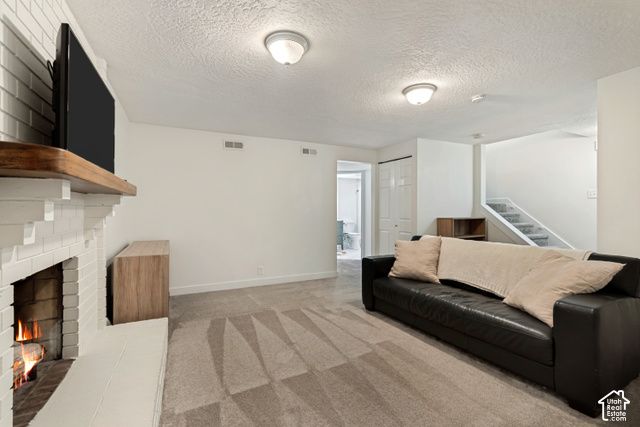 8498 S TERRACE DR, Sandy, UT 84093