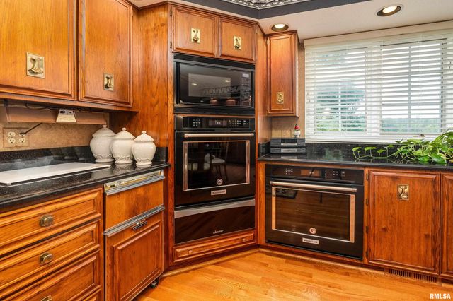 15866 Moellers Road, Marion, IL 62959