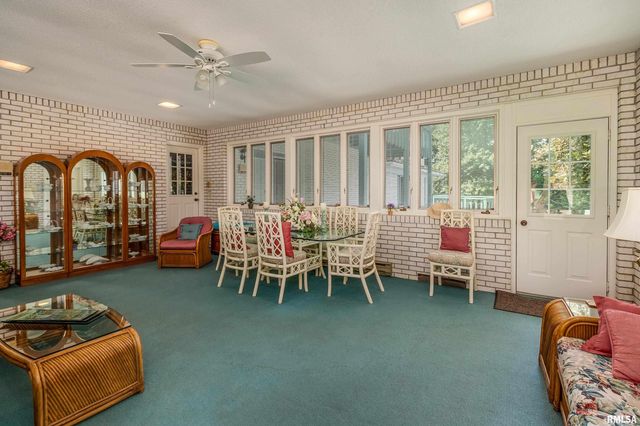 15866 Moellers Road, Marion, IL 62959