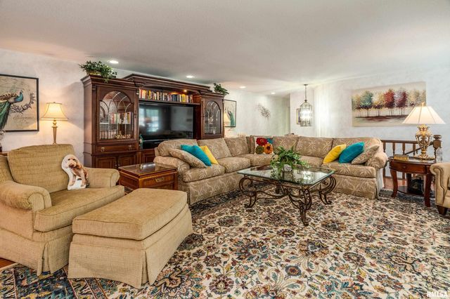 15866 Moellers Road, Marion, IL 62959