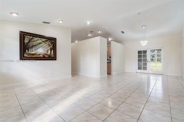16035 SW 173rd Ave, Miami, FL 33187