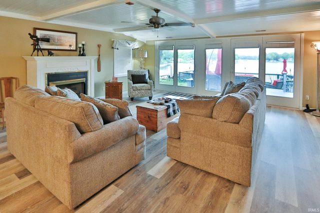 3291 E Stahl Road, Monticello, IN 47960