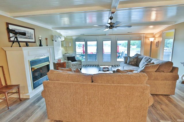 3291 E Stahl Road, Monticello, IN 47960