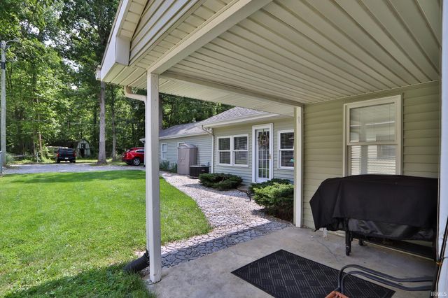 3291 E Stahl Road, Monticello, IN 47960