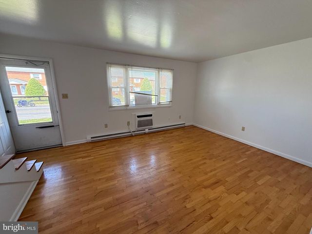 2256 ROOSEVELT BLVD, Winchester, VA 22601