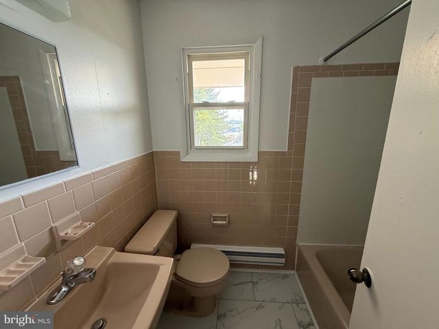 2256 ROOSEVELT BLVD, Winchester, VA 22601