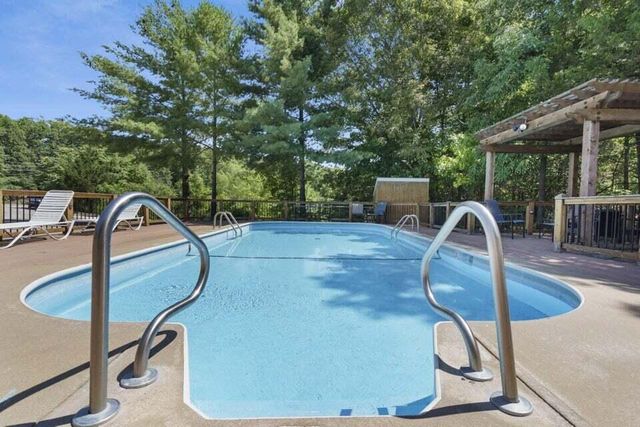 982 Indian Point Road Block Of 10, Branson, MO 65616