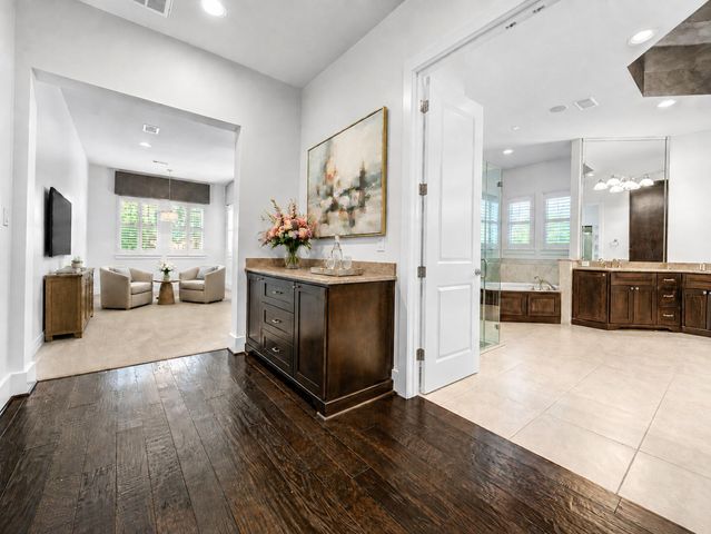 94 Gildwood Place, Tomball, TX 77375