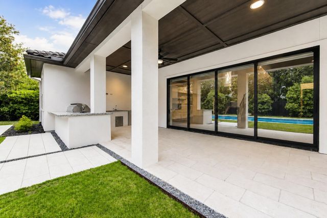 94 Gildwood Place, Tomball, TX 77375