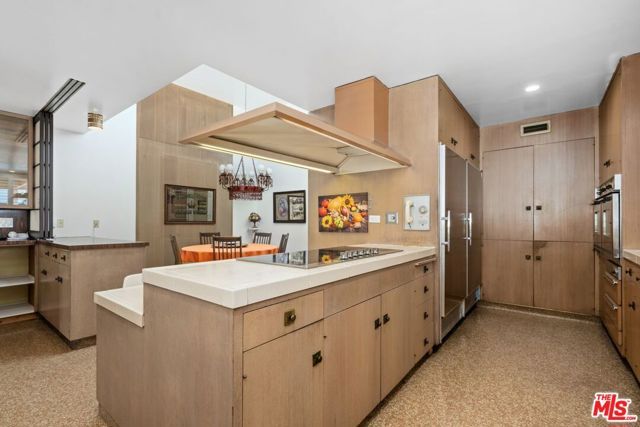 5435 W 64th Street, Los Angeles, CA 90056