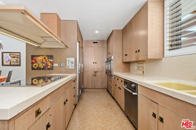 5435 W 64th Street, Los Angeles, CA 90056