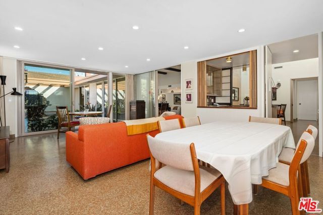 5435 W 64th Street, Los Angeles, CA 90056