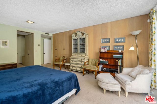 5435 W 64th Street, Los Angeles, CA 90056