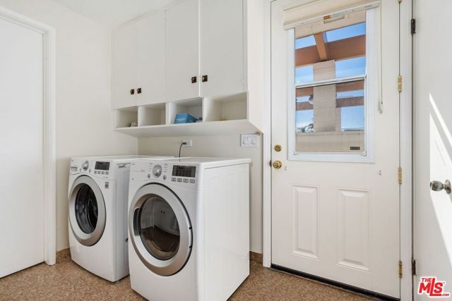 5435 W 64th Street, Los Angeles, CA 90056