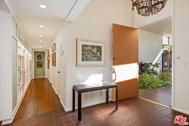 5435 W 64th Street, Los Angeles, CA 90056