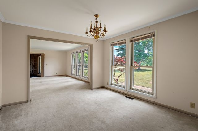 112 Pineywood Acres Dr, Madison, TN 37115