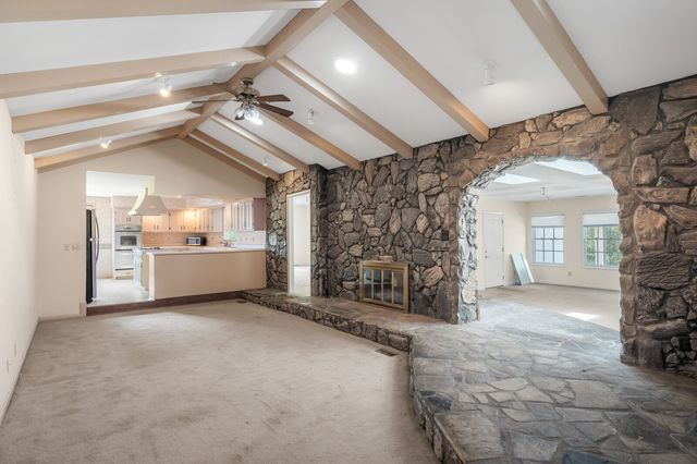 112 Pineywood Acres Dr, Madison, TN 37115