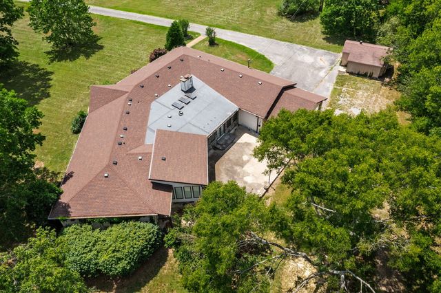 112 Pineywood Acres Dr, Madison, TN 37115