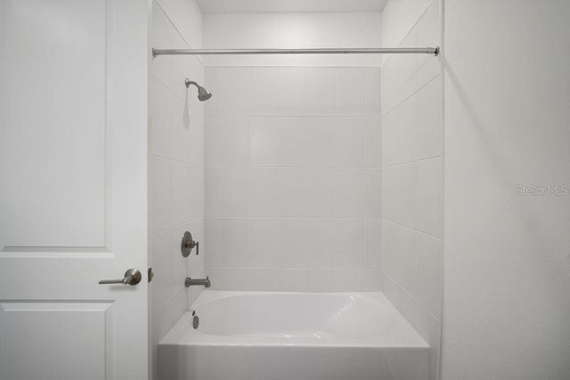 2132 BABBLING BROOK BOULEVARD, Auburndale, FL 33823