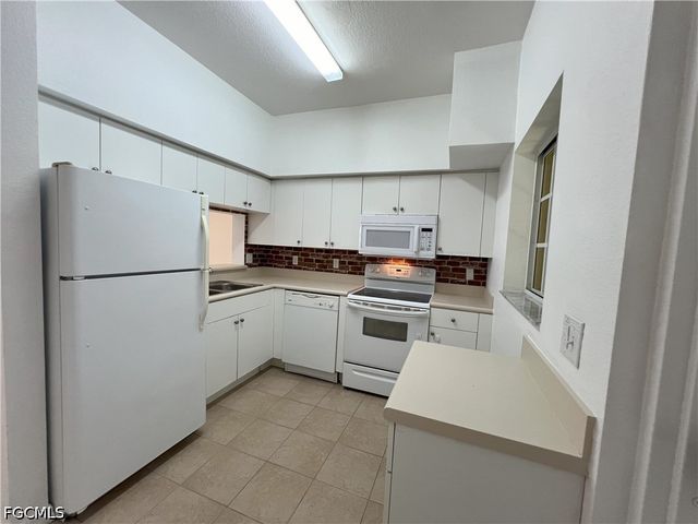 8407 Bernwood Cove LOOP 508, Fort Myers, FL 33966