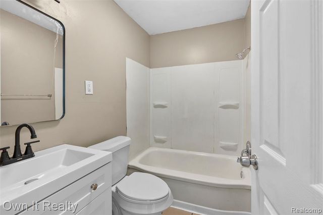 6459 Brace Street, Detroit, MI 48228