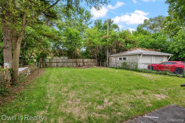 6459 Brace Street, Detroit, MI 48228